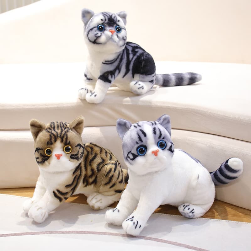 猫ぬいぐるみ リアル仔猫のお座りポーズ トラ茶柄コレクション