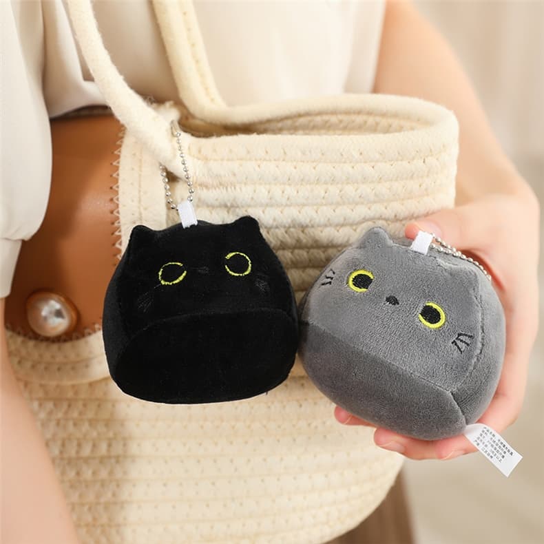 猫ぬいぐるみ 丸顔のもちにゃん