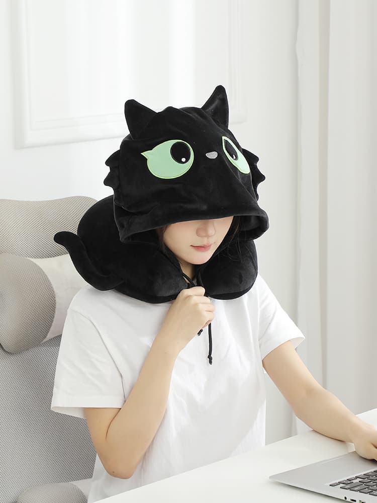 猫ぬいぐるみ まんまる瞳の夜の子猫