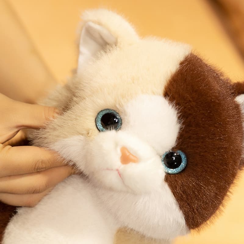 猫ぬいぐるみ まんまるしっぽの夢見るにゃんこ
