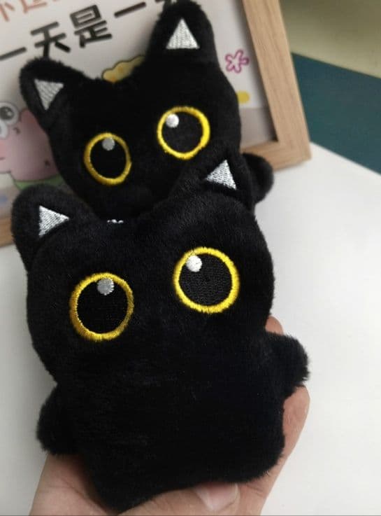 猫ぬいぐるみ 黒猫 まんまる目の黒猫ぬいぐるみ
