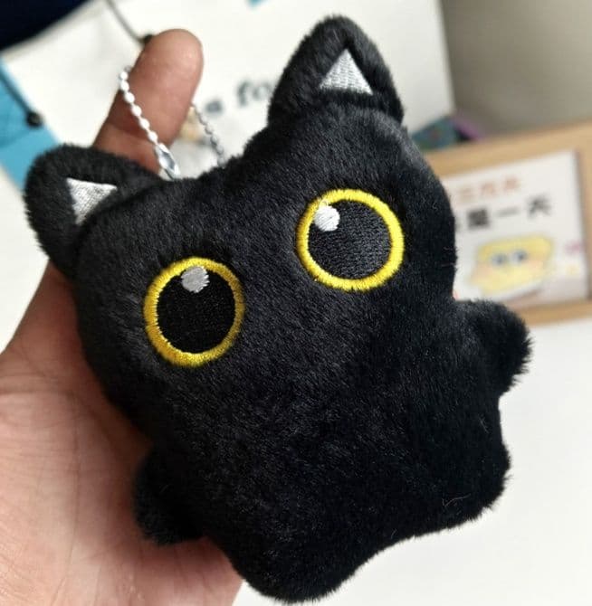 猫ぬいぐるみ 黒猫 まんまる目の黒猫ぬいぐるみ