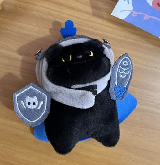 猫ぬいぐるみ 黒猫 騎士の魂を宿した黒猫ぬいぐるみ