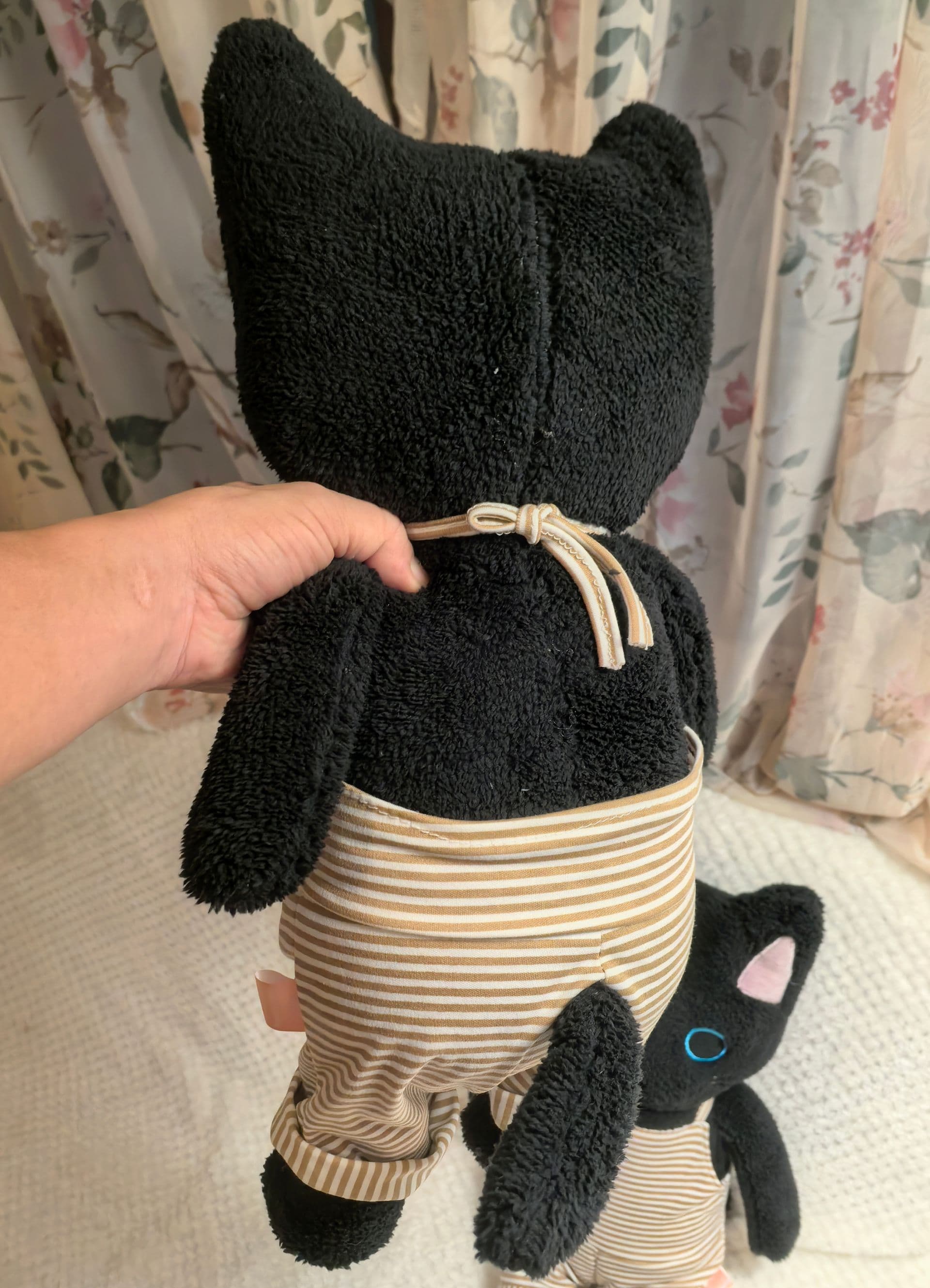 猫ぬいぐるみ 黒猫 おめめくりくりねこちゃんぬいぐるみ