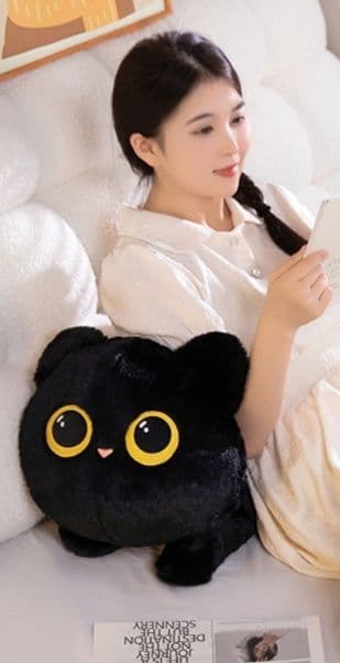 猫ぬいぐるみ 黒猫 まんまる目の寝そべり猫ぬいぐるみ