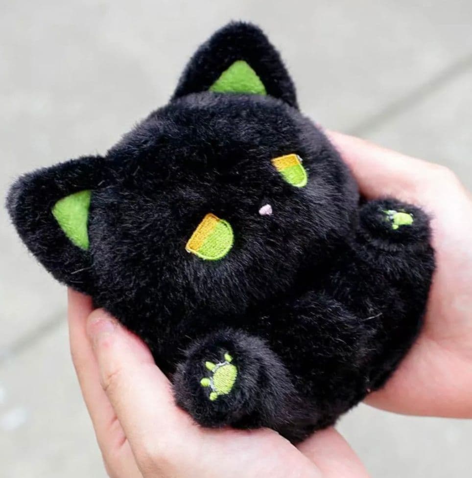 猫ぬいぐるみ 黒猫 まんまる瞳の夜の忍び猫ぬいぐるみ