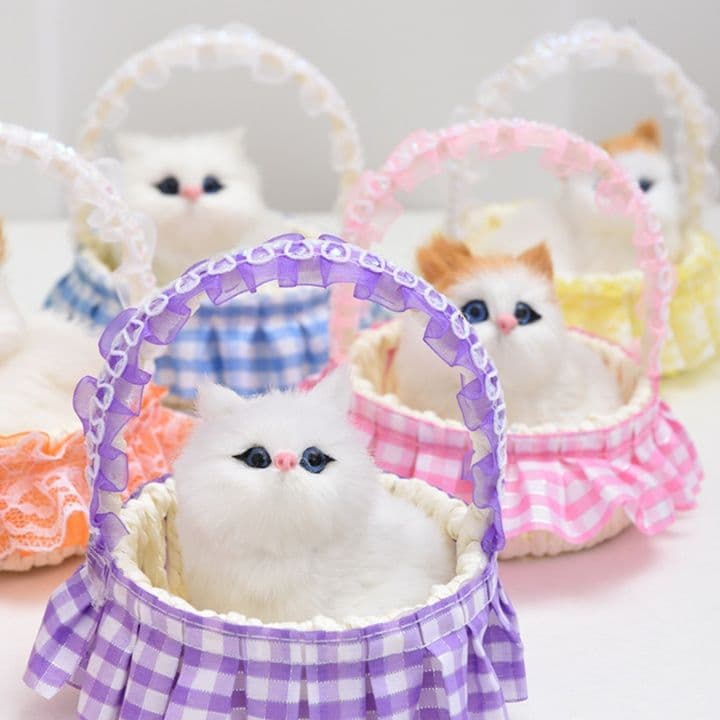 猫ぬいぐるみ 白色 もふもふバスケット子猫のぬいぐるみ