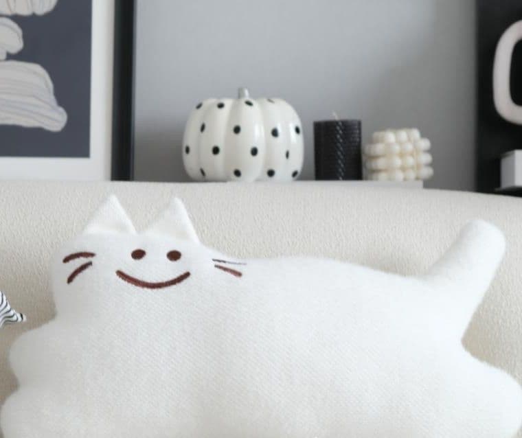 猫ぬいぐるみ 白色 にっこり雲ねこ枕