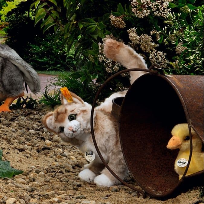 猫ぬいぐるみ 茶色 やさしい眼差し子猫