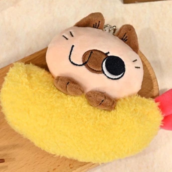 猫ぬいぐるみ 　ぱっちりおめめのキーホルダー付き猫ぬいぐるみ