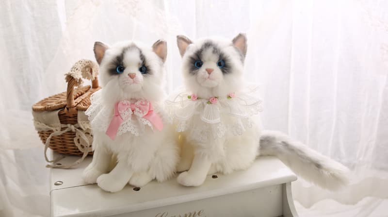 猫ぬいぐるみ 白色 ふわり姫の優雅な微笑み