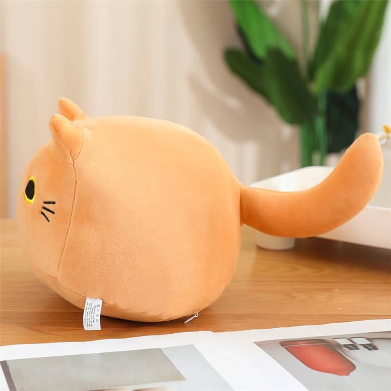 猫ぬいぐるみ 丸顔のもちにゃん