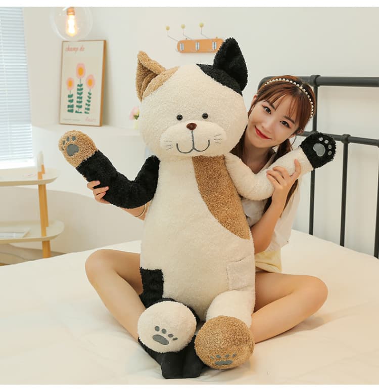 猫ぬいぐるみ ふわもこ三毛猫の抱きぬいぐるみ