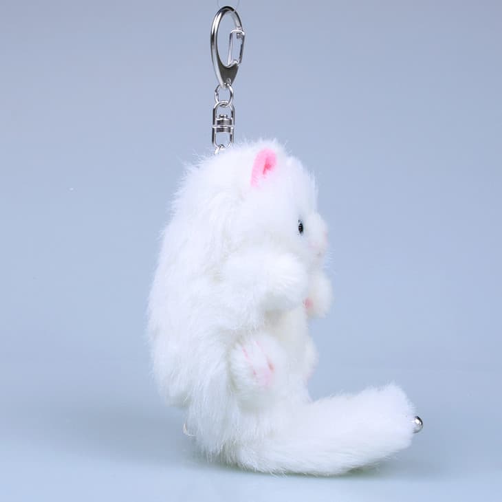 猫ぬいぐるみ 白色 ふわもふ雪猫のキーホルダー