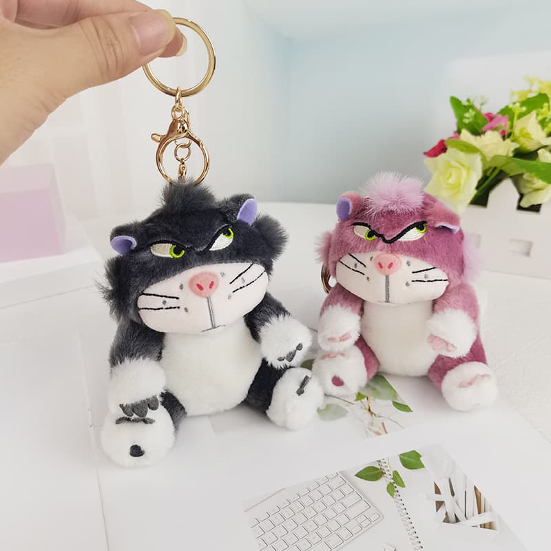猫ぬいぐるみ まんまるお顔のつぶらにゃんこ
