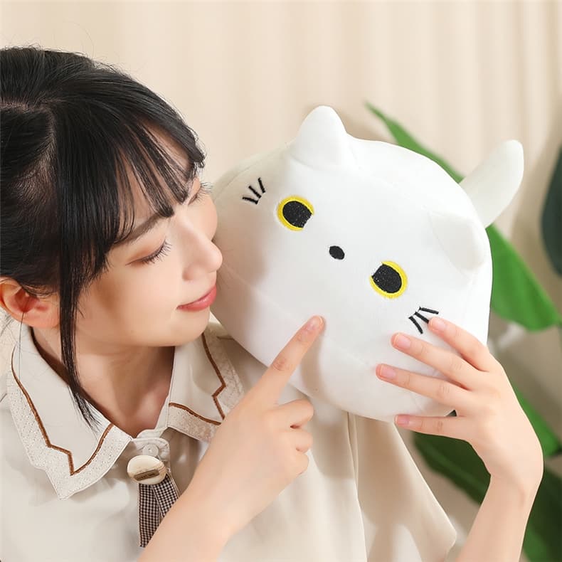 猫ぬいぐるみ 丸顔のもちにゃん