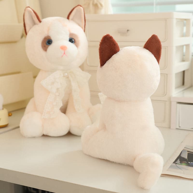 猫ぬいぐるみ 白色 優雅な子猫のぬいぐるみ