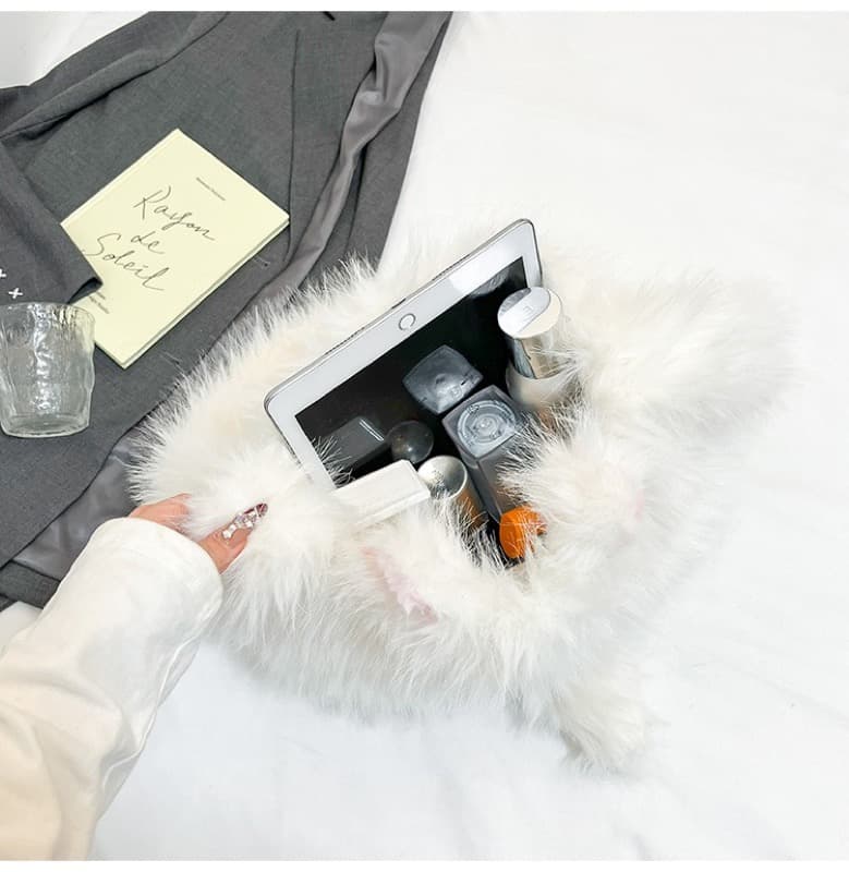 白色ふわふわ猫ぬいぐるみバッグ 子供用斜めがけかばん