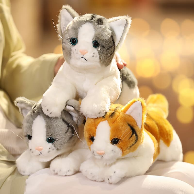 猫ぬいぐるみ ふわふわ子猫のリアル寝そべりぬいぐるみ