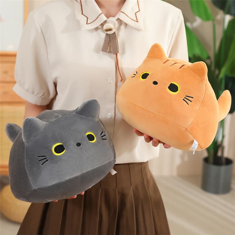 猫ぬいぐるみ 丸顔のもちにゃん
