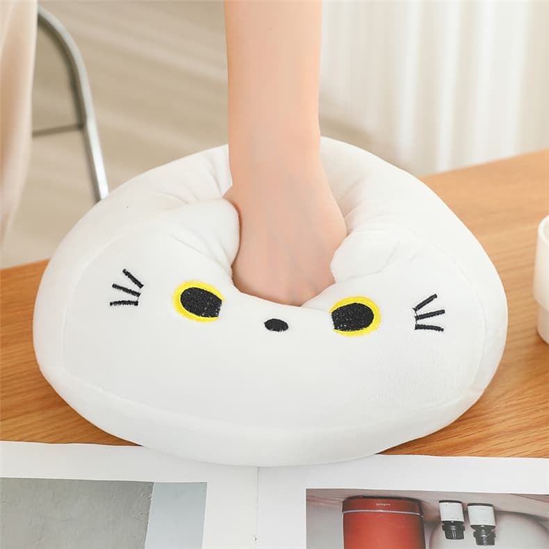 猫ぬいぐるみ 丸顔のもちにゃん