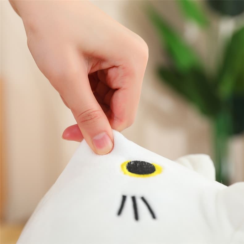 猫ぬいぐるみ 丸顔のもちにゃん
