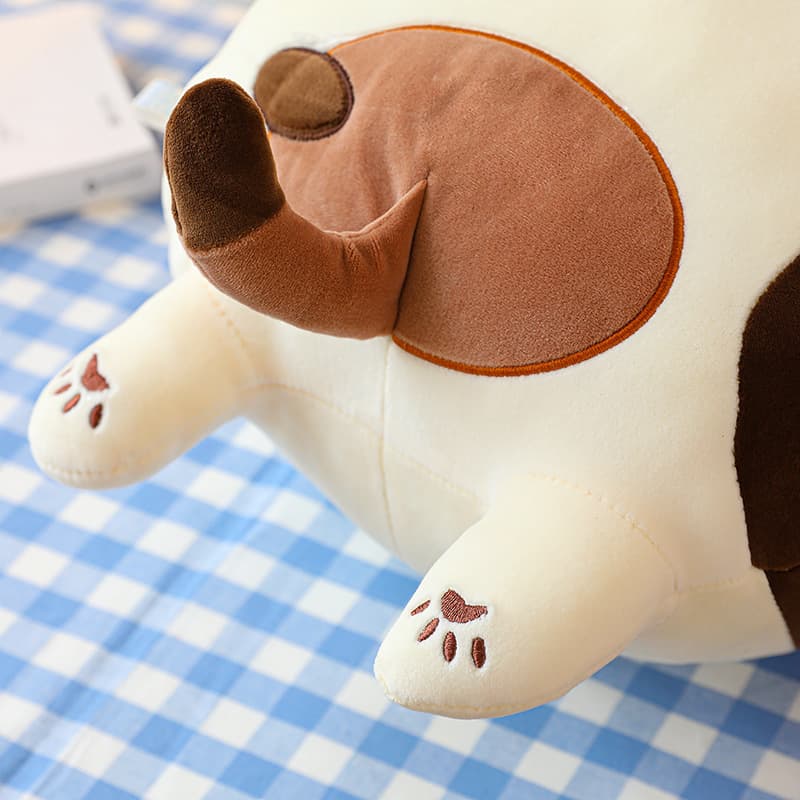 ばんざいポーズのまんまる三毛猫ぬいぐるみ