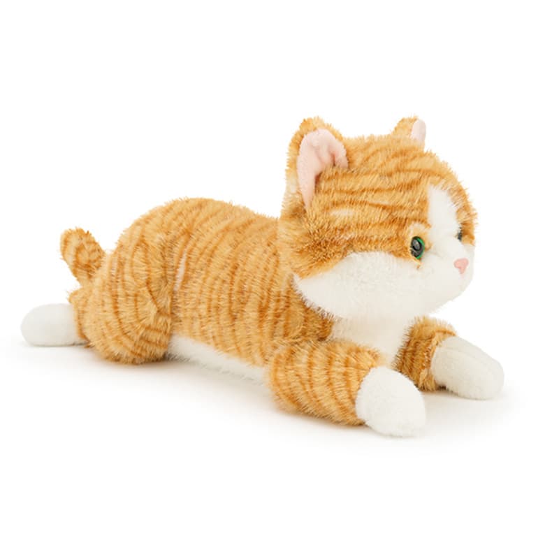 愛らしい瞳のおすわり子猫ぬいぐるみ