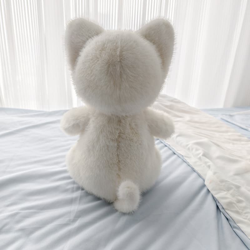 猫ぬいぐるみ 夢見るウインク子猫